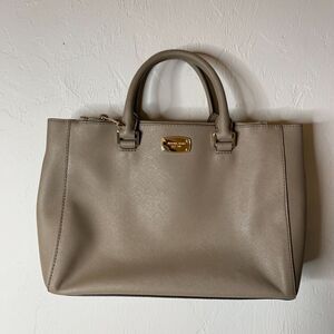 Michael Kors Kellen Leather Taupe Satchel Handbag Purse Model 35S6GSOT2L